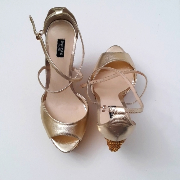 Matalic Gold wedges - Picture 3 of 16